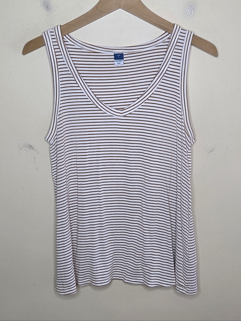 Old Navy Luxe White & Tan Brown Striped V-neck Tank Top Size Small